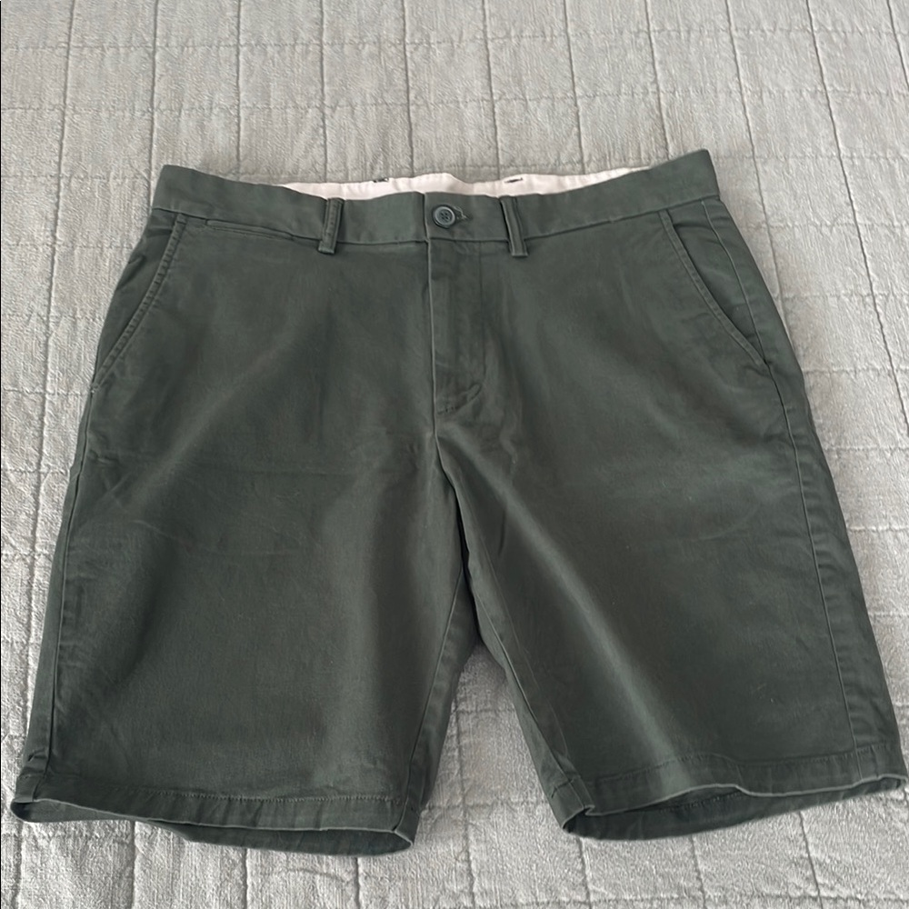 2 for $15 Men's Old Navy Green Shorts